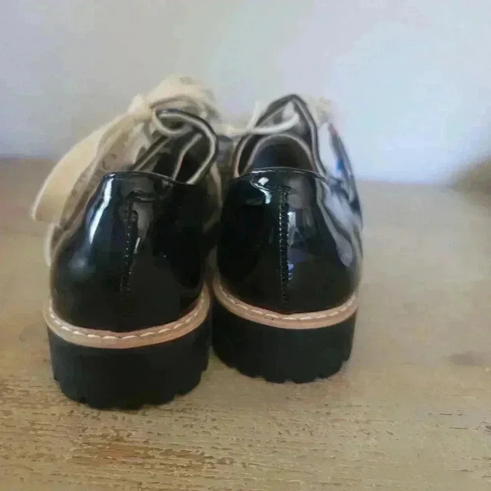 Zara kids black patent leather Oxford shoes sz 35 US sz 3.5